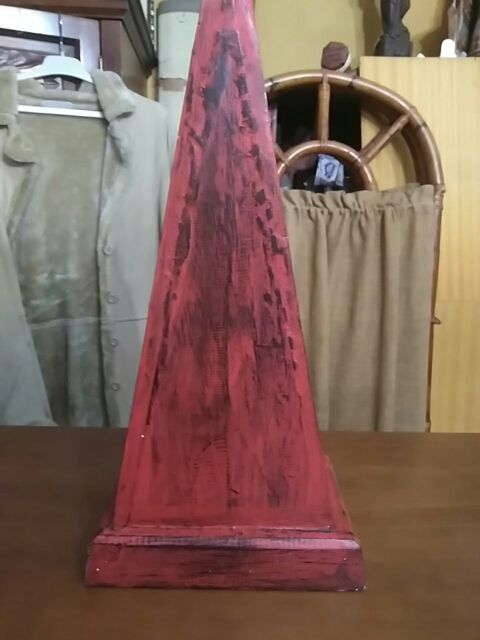 joyero pirámide de madera,madera  no negociable