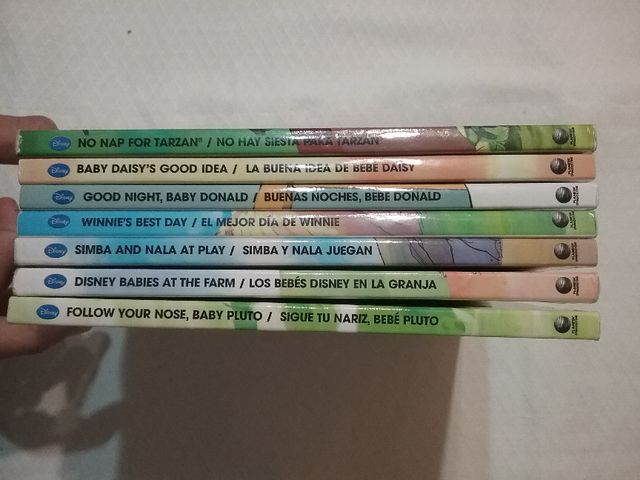 7 cuentos sobre Disney. ingles y español.