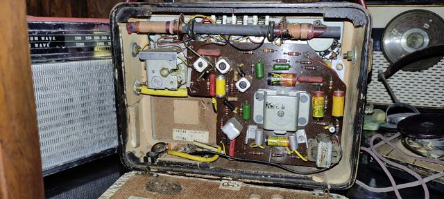 Radio antigua vintage transistores alba cossor