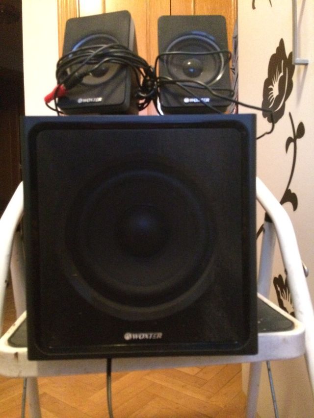 Altavoces 2.1 woxter