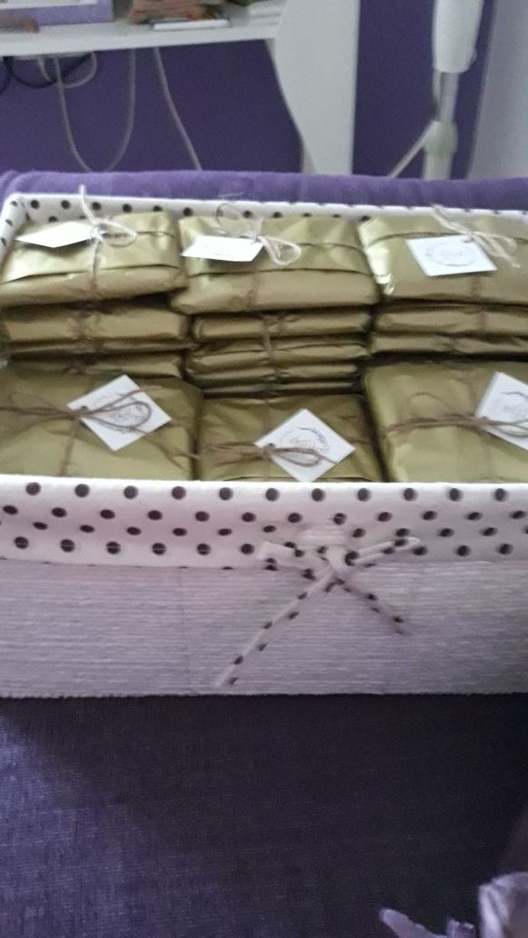 MONEDEROS HECHOS A MANO