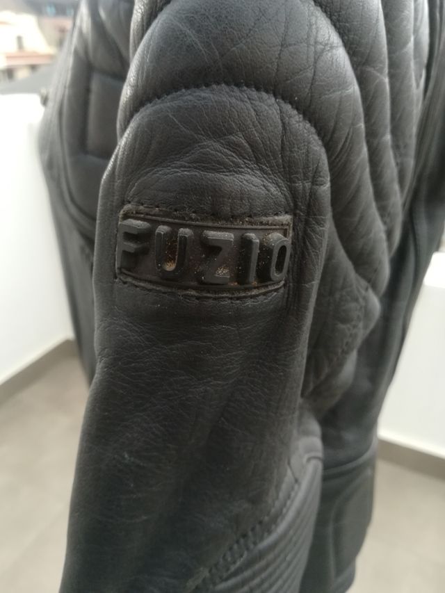 Fuz10. Chamarra motorista. Vintage.