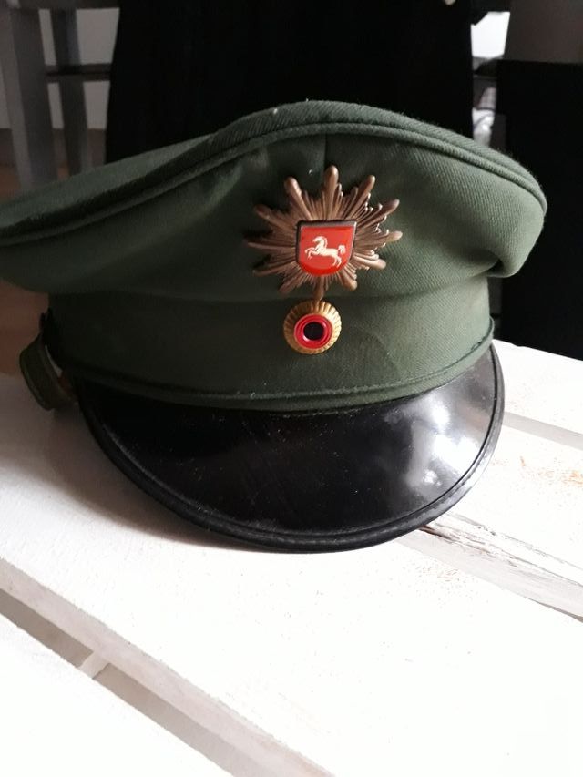 Gorra plato policía alemana.