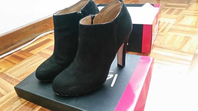 Botines tacón negros