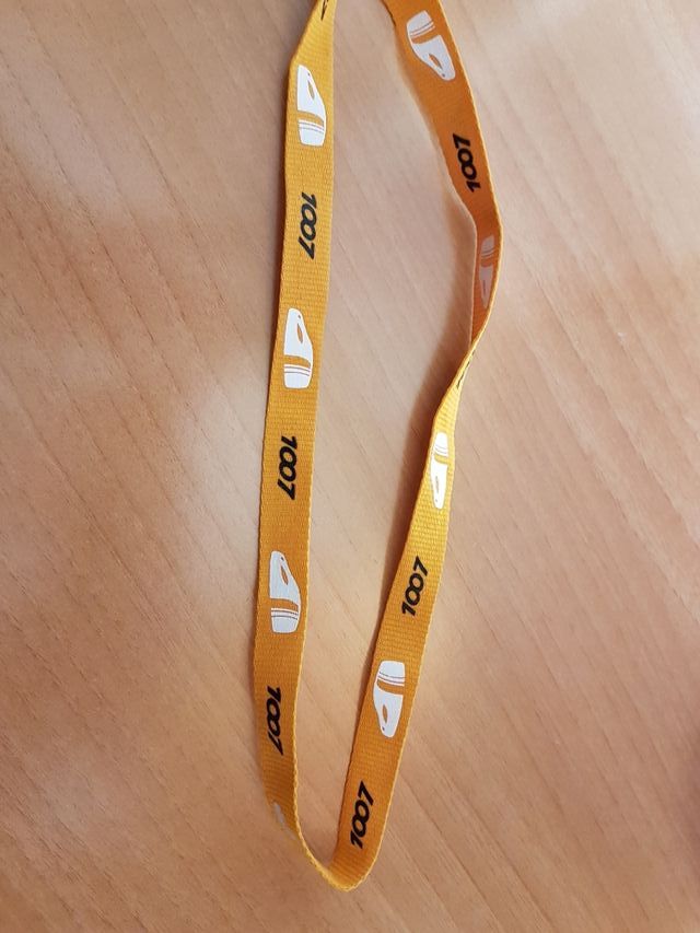 colgante lyer peugeot 1007 amarillo