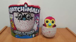 hatchimals pinguino rosa