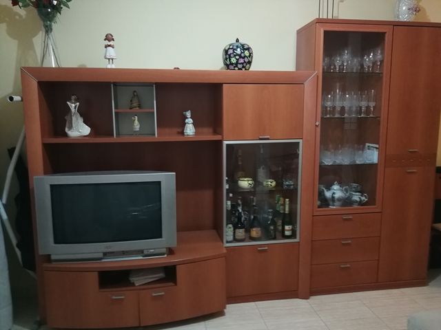 ARMARIO COMEDOR de segunda mano por 1.300 € en Sant Amanc en WALLAPOP ARMARIO COMEDOR de segunda mano por 1.300 € en Sant Amanc en WALLAPOP