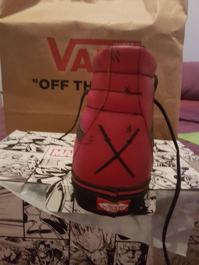 vans marvel limited edicion deadpool