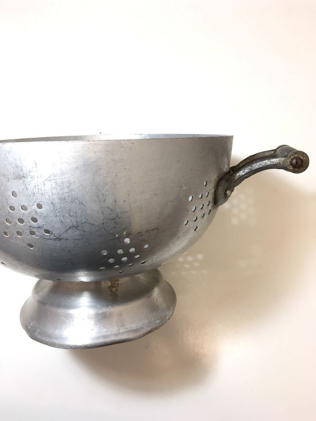 Colador aluminio vintage