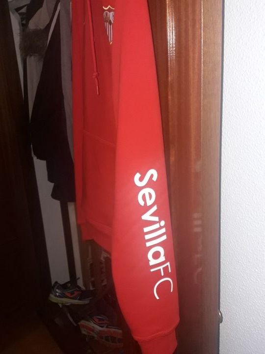 SUDADERA DEL SEVILLA