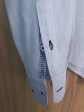 Camisa Hombre ZARA MAN Slim Fit de segunda mano por 27 EUR en Santiga en  WALLAPOP