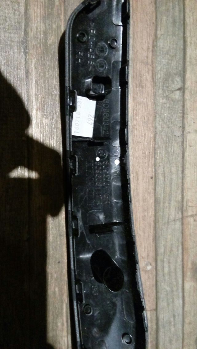 embellecedor carbono renault