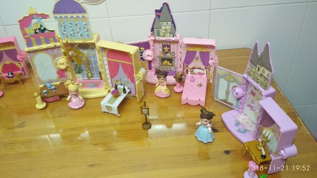 Muñecas Princesa con castillo