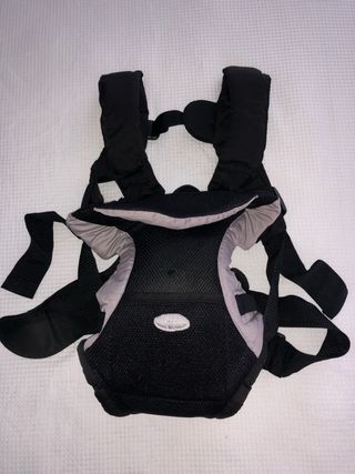 Mochila portabebe INFANTINO de segunda mano por 8 EUR en Sant Cugat del  Vallès en WALLAPOP