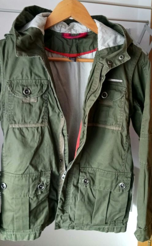 chaqueta zara de niño color caqui!