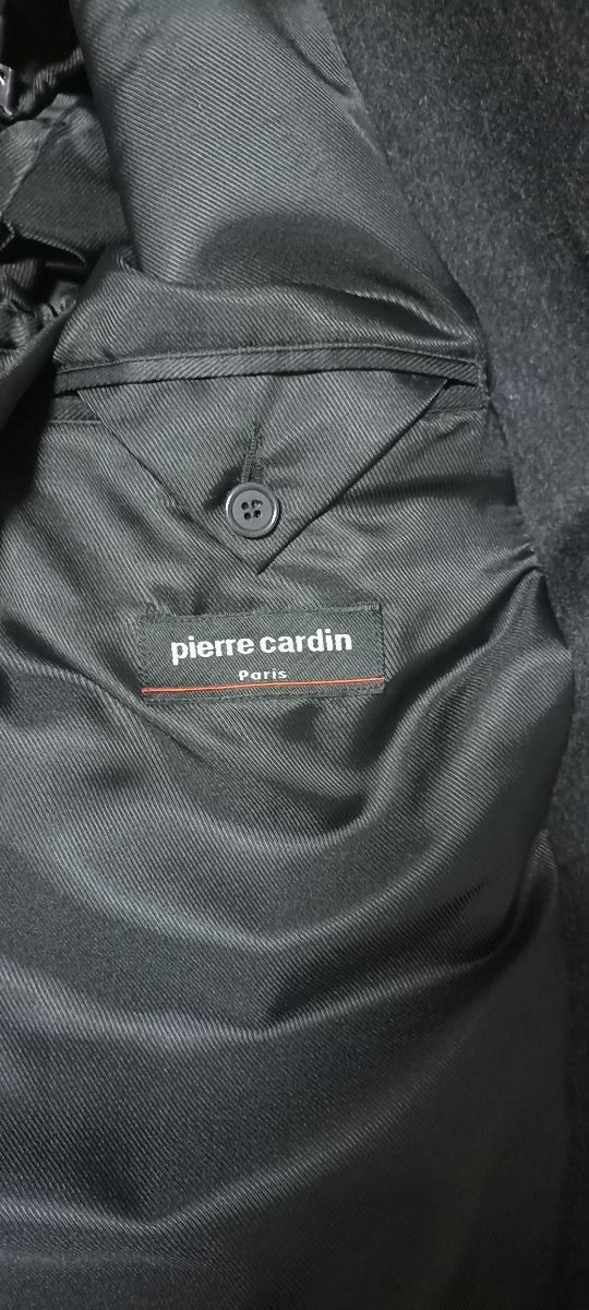 Abrigo Pierre Cardin