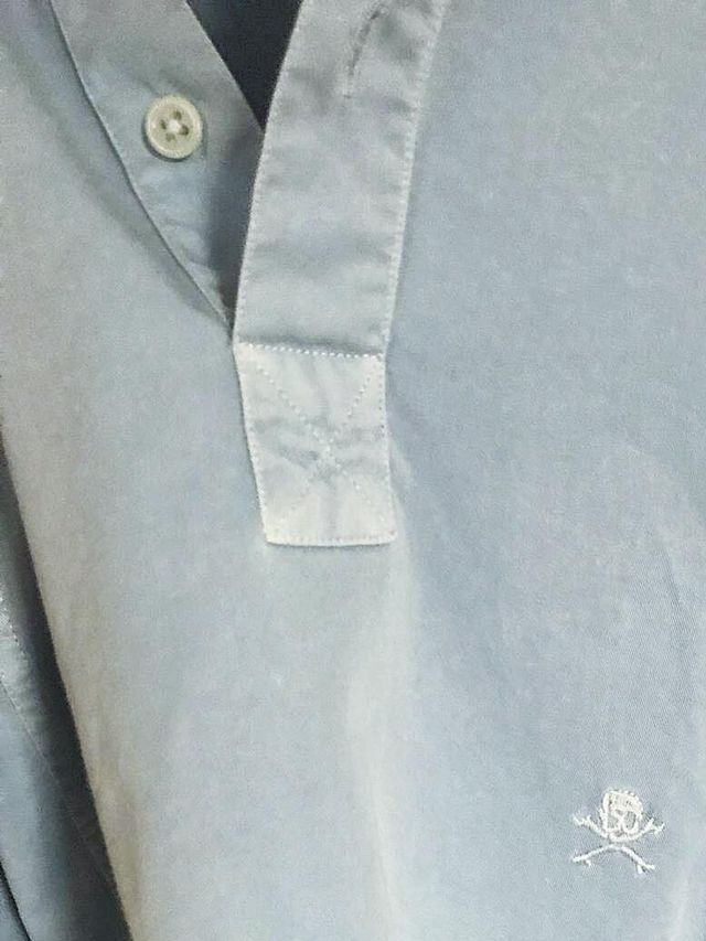 Camisa azul de Scalpers - Un tipo con clase. Moda hombre