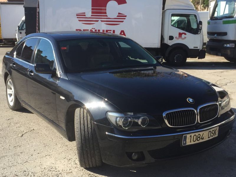 BMW Serie 7 2005 - foto 1