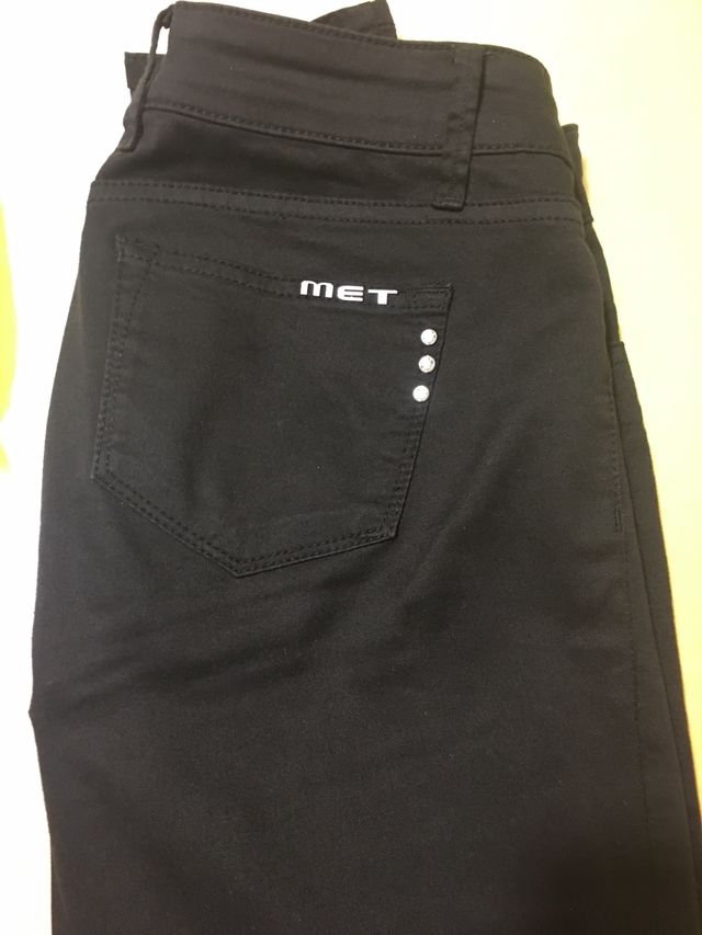 Pantalón met talla 30 o 40 española