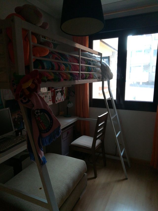 Litera Alta Con Escritorio De Segunda Mano Por 100 En Getafe En
