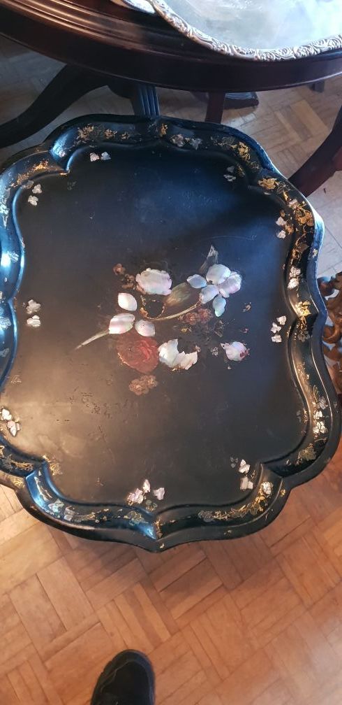 bandeja de metal,antigua, florales y nacar