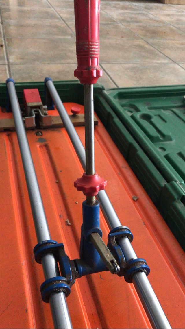 Cortadora de azulejos Rubi con Maletin