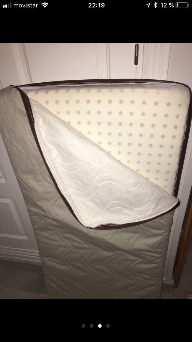 Cuna y colchón 