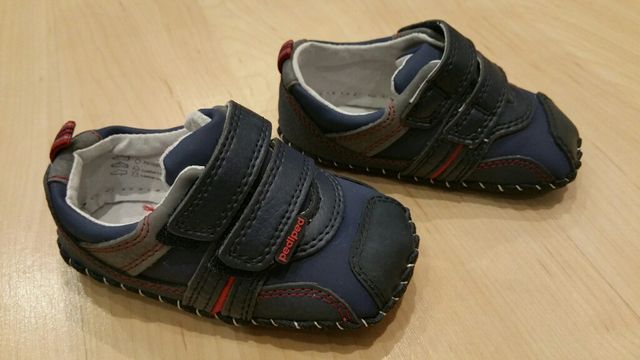 Zapatos Pediped para niños nuevos, a estrenar