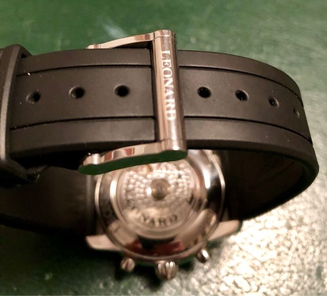 Leonard SP1C102. suizo cronógrafo automático