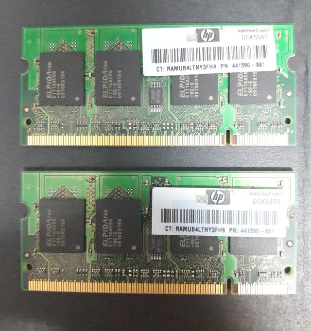 Memórias SODIMM de 2 Gb (1+1)