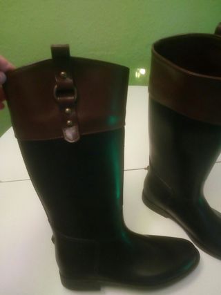 Botas estilo montar mujer talla UK 4 de segunda mano por 15 EUR en Arenys  de Mar en WALLAPOP