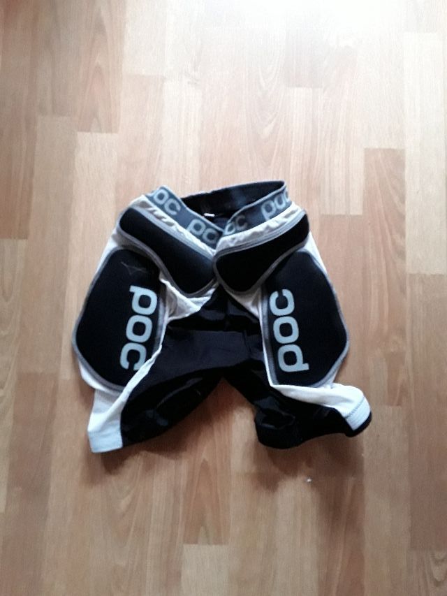 culera de protecciones POC