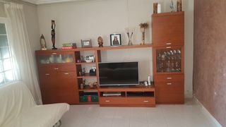 Armario para el comedor de segunda mano en WALLAPOP Armario para el comedor de segunda mano en WALLAPOP