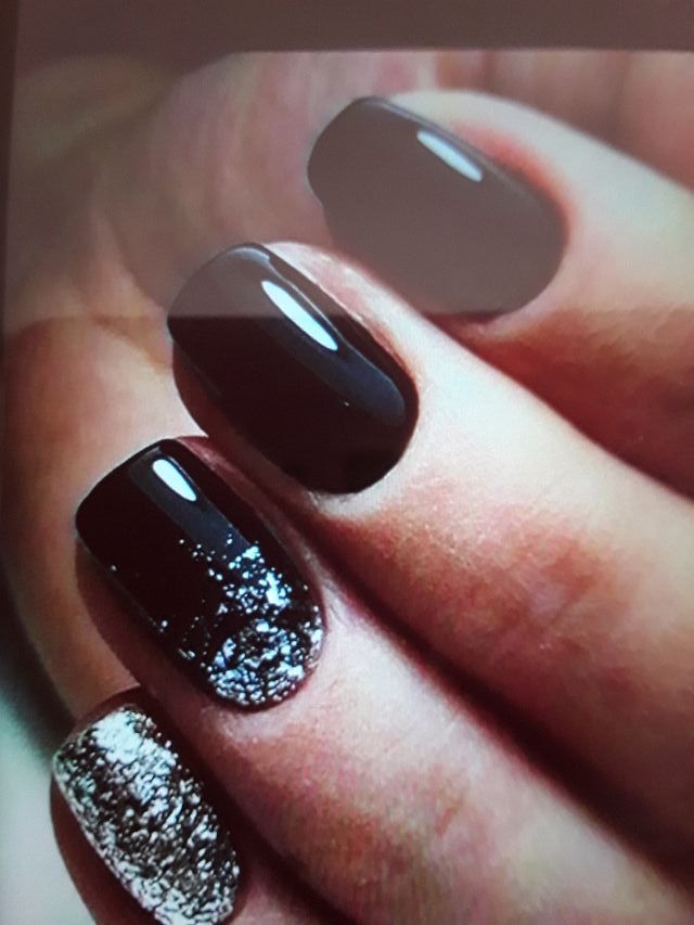 Uñas esculpidas , semipermanente