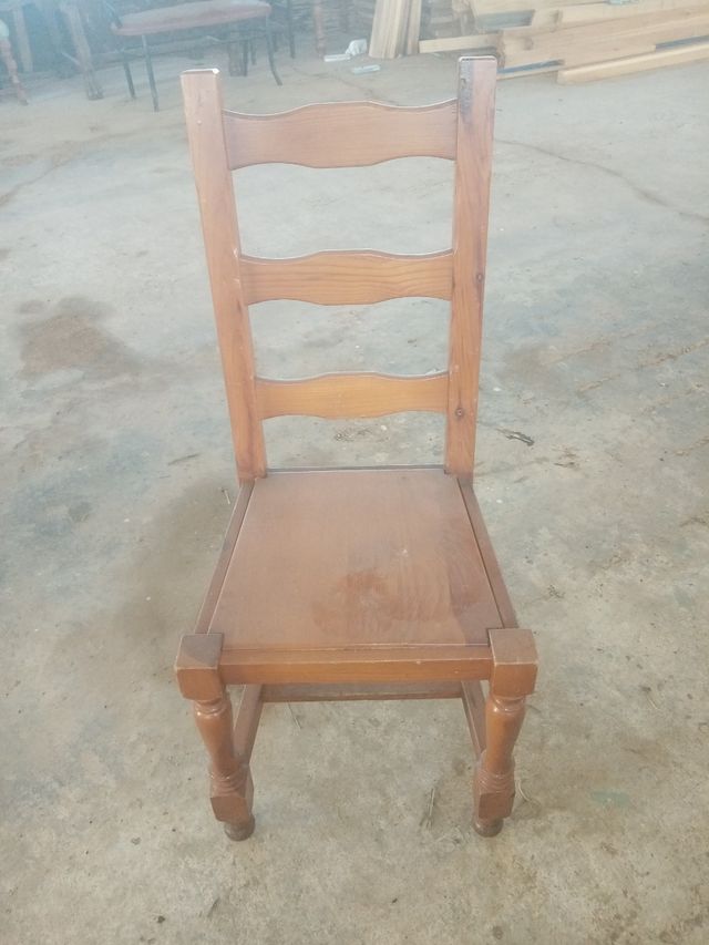 mobili e restauri sono realizzati