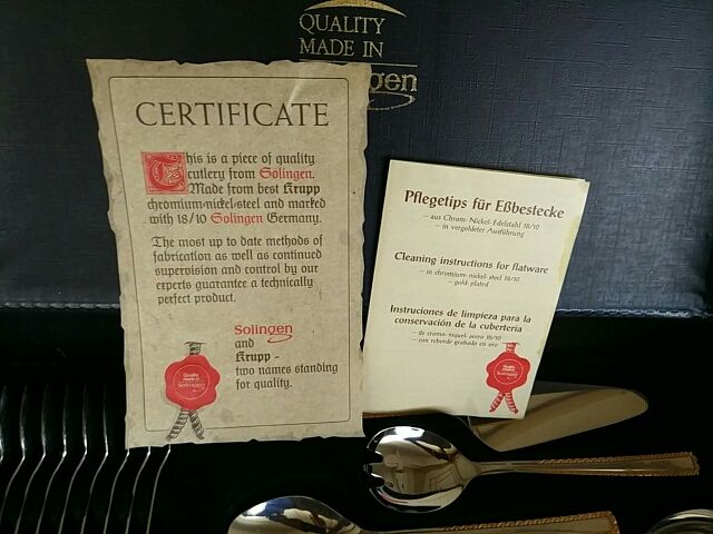 cubertería para 12 comensales