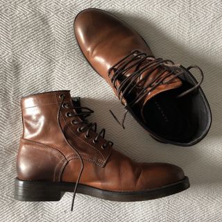 Botas Zara Man de segunda mano por 40 EUR en Granada en WALLAPOP