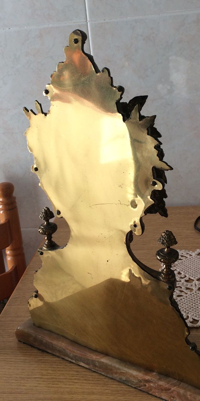 Reloj antiguo  Funciona con pilas