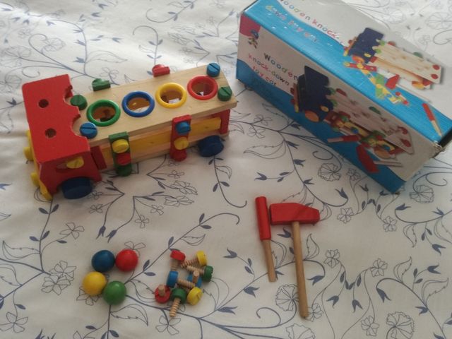 giocattolo in legno