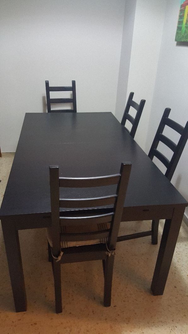 Mesa comedor grande negra de segunda mano por 150 € en Barcelona en ... Mesa comedor grande negra de segunda mano por 150 € en Barcelona en ...