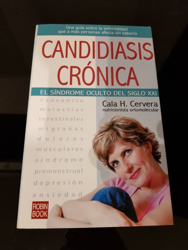 Libro Candidiasis Crónica De Cala Cervera De Segunda Mano Por 7 Eur En Málaga En Wallapop