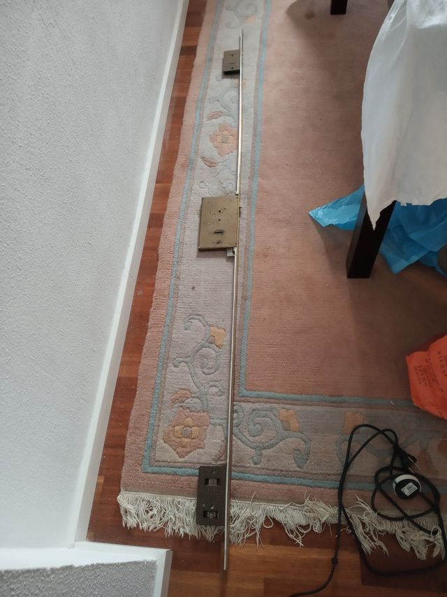 cerradura puerta blindada ezcurra