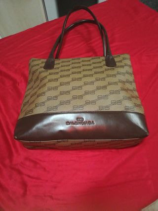 Bolso piel y piel satinada Balenciaga de segunda mano por 299 EUR en  Águilas en WALLAPOP