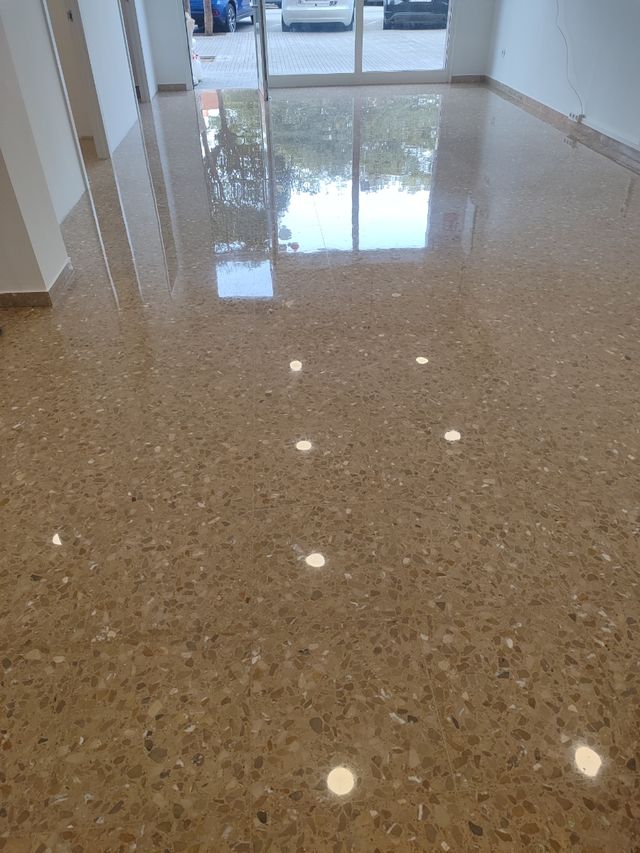 Pulidor de suelos en Barcelona