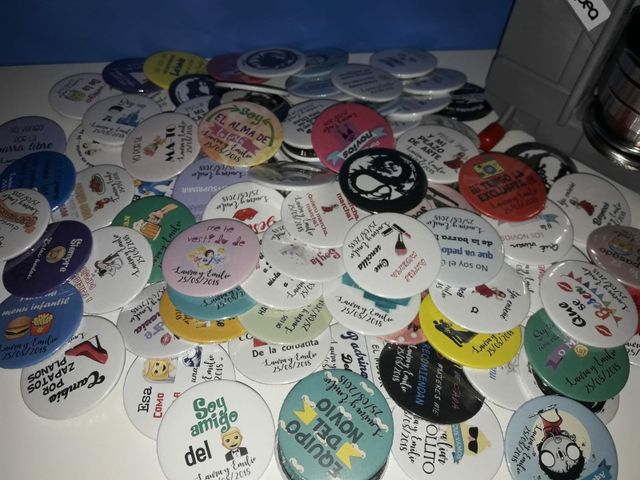 CHAPAS ,ESPEJOS, ABRIDORES E IMANES.