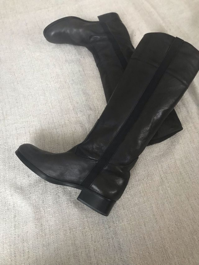 Botas de piel HOS T36 marrón choco y adorno negro
