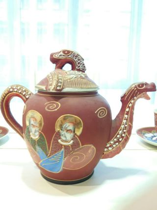 Juego té café dragones en relieve porcelana china de segunda Juego té café dragones en relieve porcelana china de segunda