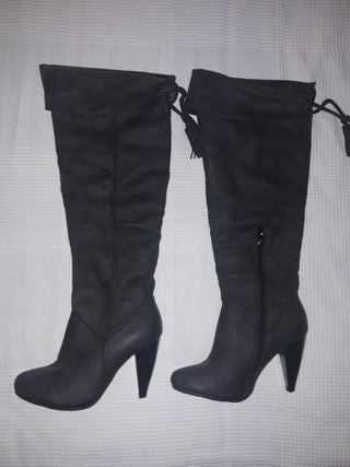 Botas altas Maria Mare de segunda mano por 15 EUR en Aldaia en WALLAPOP