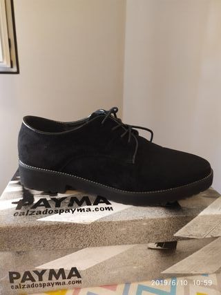 Zapatos para mujer con cordones de segunda mano en la Zapatos para mujer con cordones de segunda mano en la