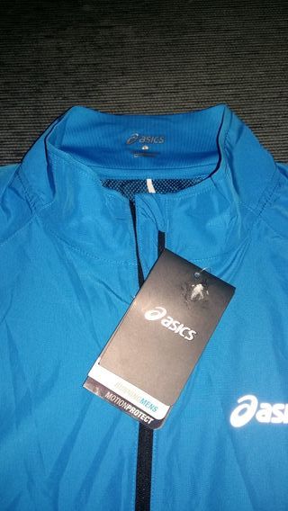 chubasquero running asics hombre chubasquero running asics hombre